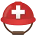 Helm mit weißem Kreuz