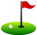 Trou de golf avec drapeau