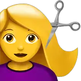 Femme se faisant couper les cheveux sur Apple macOS et iOS iPhones